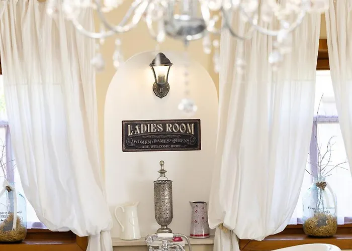 Konukevi Videki Porta Herend