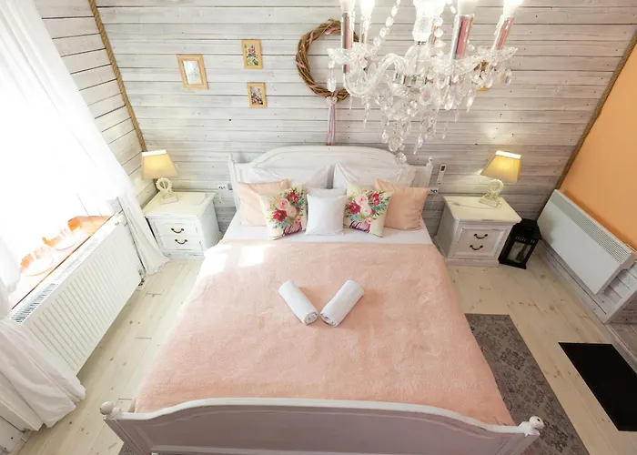 Videki Porta Konukevi